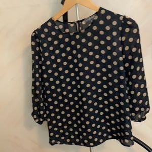Navy & Beige Polka Dot Tinley Road Blouse. Size Sm